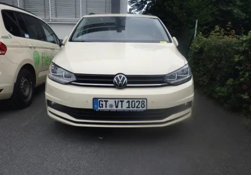 1 VW Touran, kenteken: GT-VT 1028, eerste toelating: 18.12.2025, chassisnummer: WVGZZZ1T6RW025985, 9.676 km