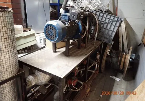 1 dismantled CHP unit consisting of: electric motor and generator, probably functional after refurbishment and completion