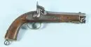 Pistolet à percussion – Crosse en noyer, garnitures en laiton, platine en fer avec marque de fournisseur, canon rond en acier, L= 33 cm, début 19e s.;