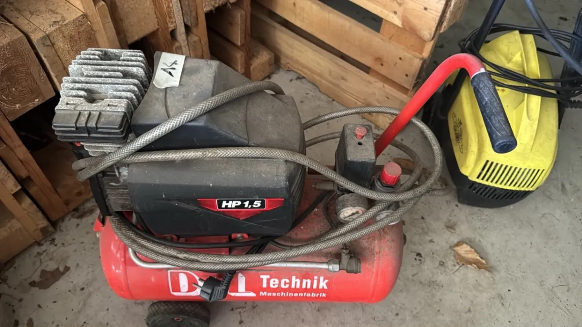 Piston compressor (D+L)