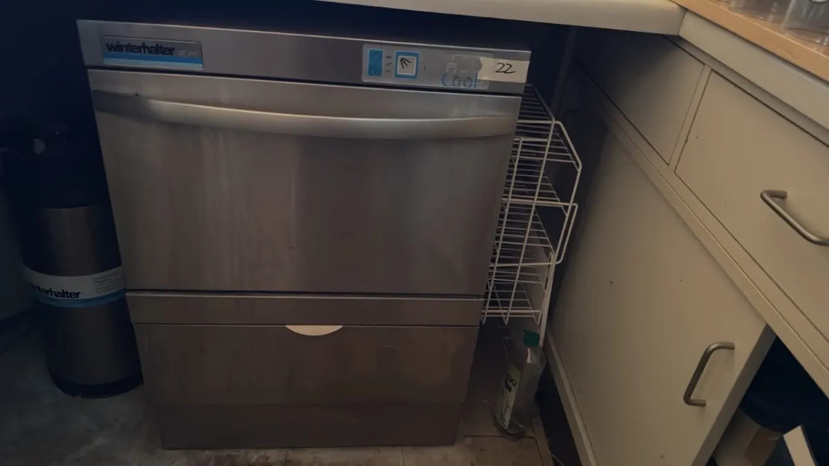 Professionele vaatwasser (Winterhalter, GS 215)