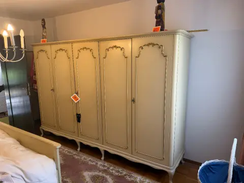 Armoire (5 portes)