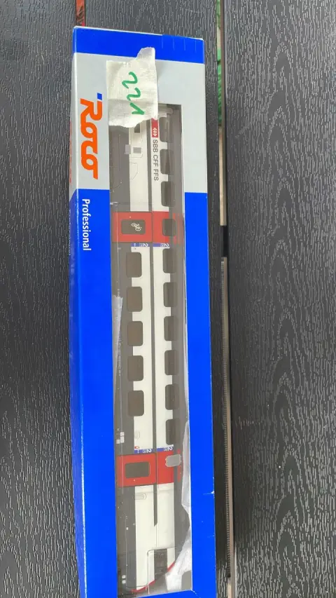 Stuurstandrijtuig (Roco)