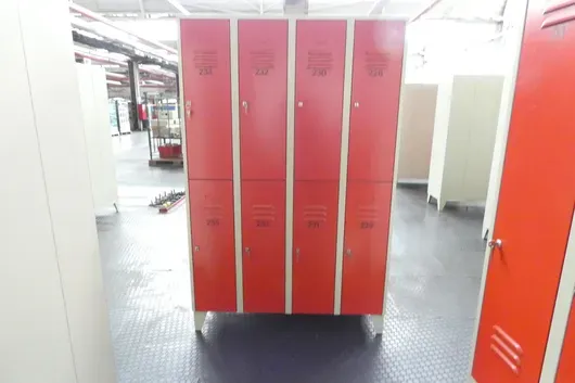 Armoire vestiaire