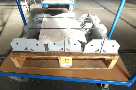 Konvolut industrielle Halterungen, mit Palette