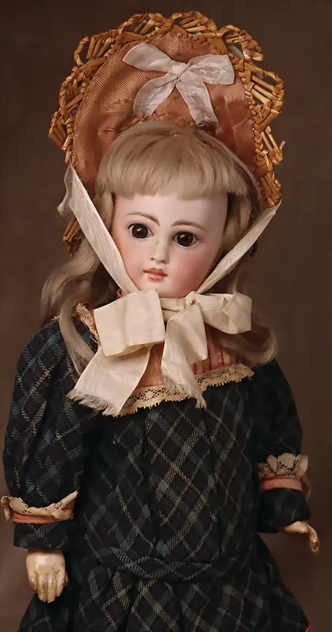 KESTNER – Poupée à tête en porcelaine biscuit