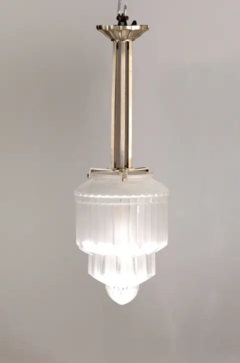 Plafonnier, Verrerie D'Art Lorrain, années 1920, une douille, verre dépoli