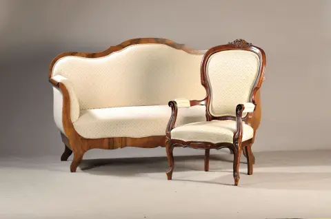 Ensemble d'assise, 19e s., composé de 2 fauteuils et d'un canapé, canapé en