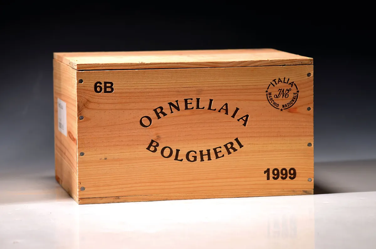1 caisse/6 bouteilles 1999 Ornellaia Bolgheri Superiore, Toscane, Italie, env. 75 cl chacune