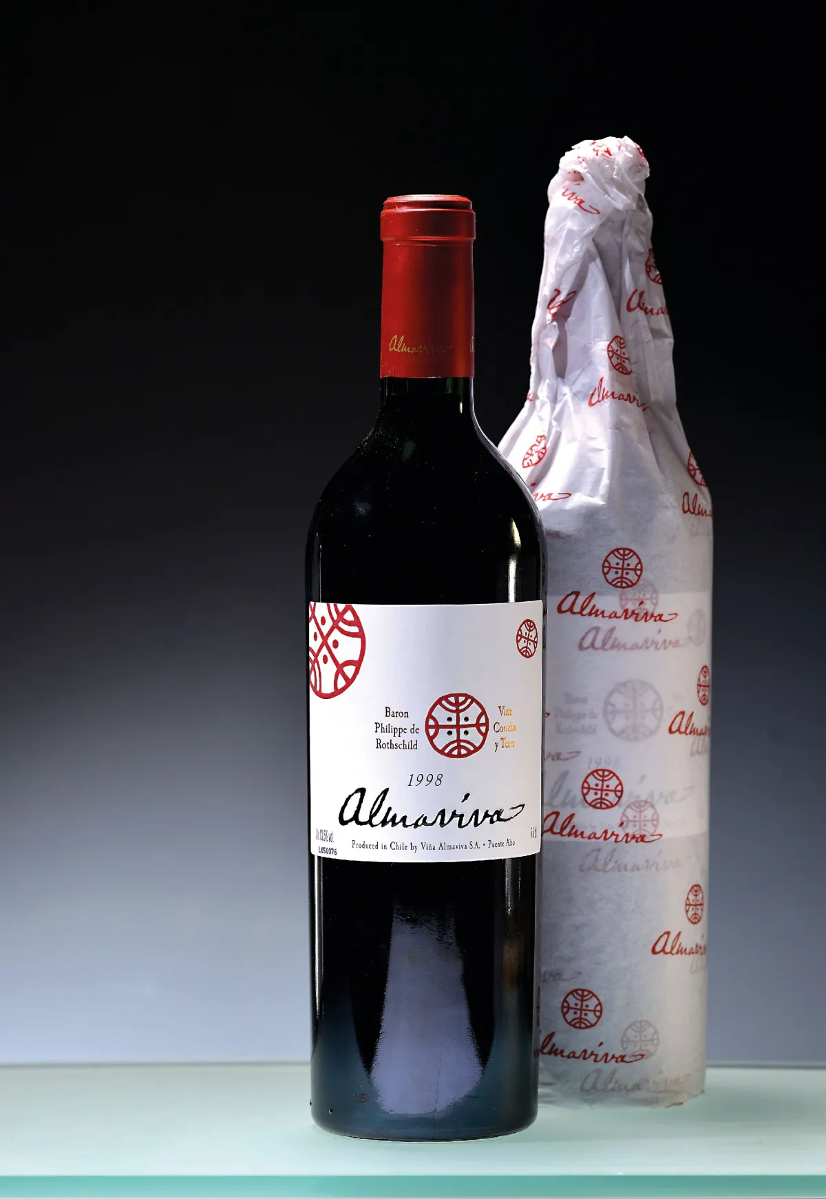 2 caisses/12 bouteilles 1998 Vina Almaviva, Puente Alto Chili, env. 75cl, 13,5%Vol., dans 2
