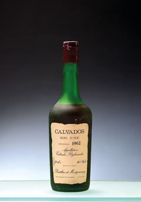 1 bouteille 1962 Montgommery Vintage Calvados, Sainte-Foy-de-Montgommery, env. 70cl, 40%vol