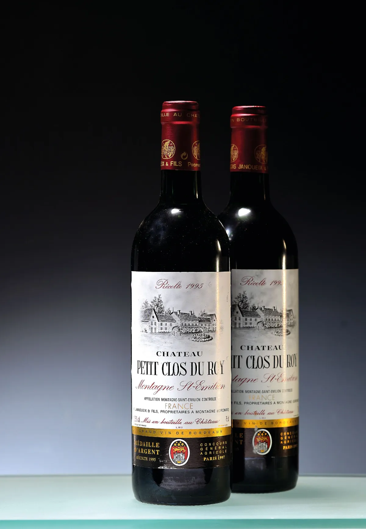 5 bouteilles 1995 Chateau Petit Clos du Roy, Montagne-Saint-Emilion, env. 75cl chacune,