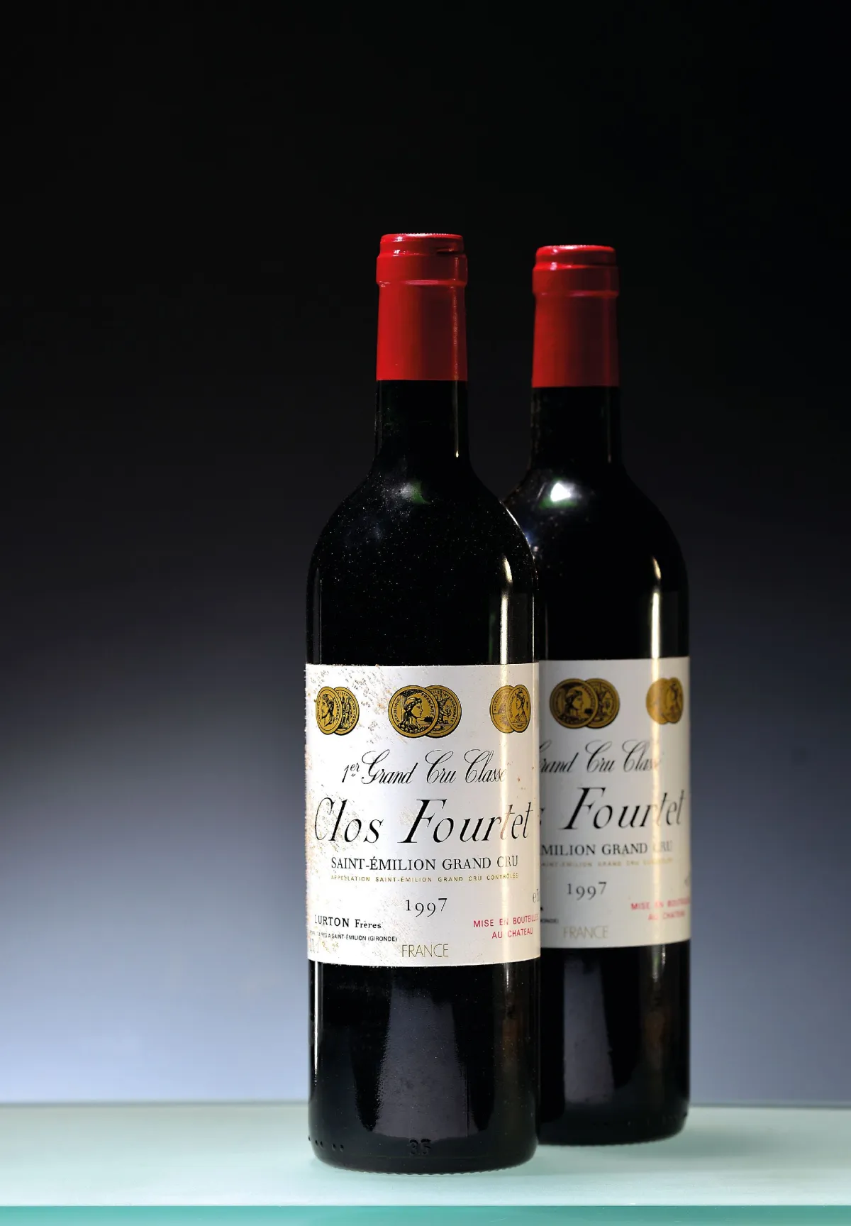 12 butelek 1997 Clos Fourtet, St. Emilion Grand Cru, ok. 750ml, 12 butelek w orig.