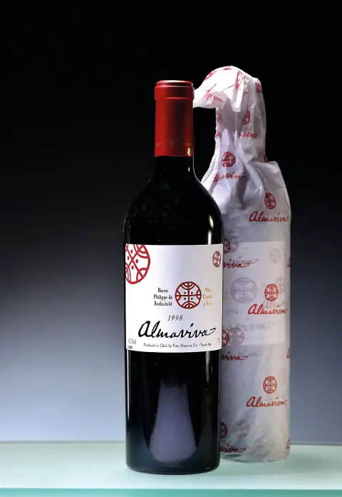 2 caisses/12 bouteilles 1998 Vina Almaviva, Puente Alto, Chili, env. 75cl, 13,5%vol., en 2