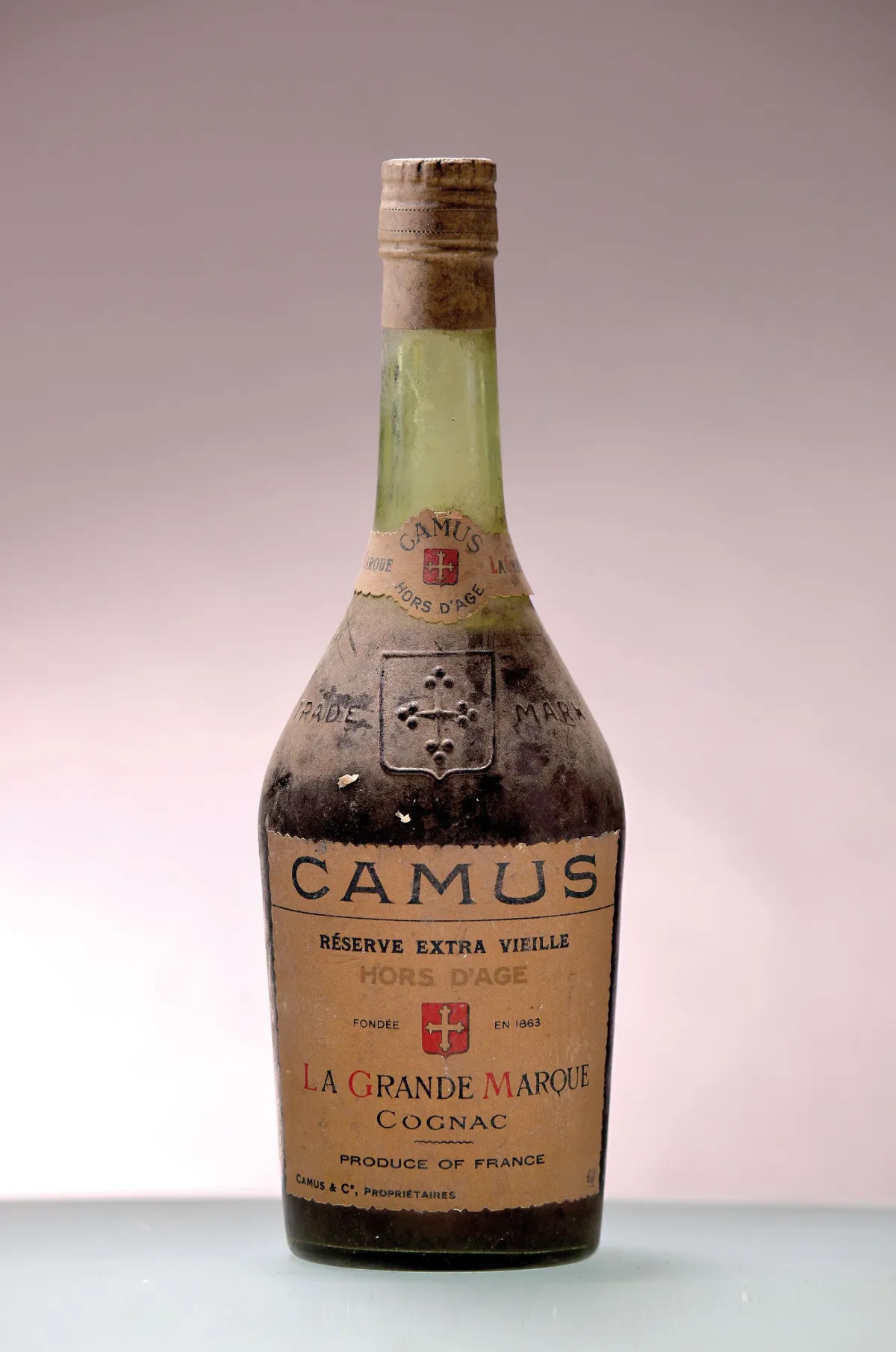 1 but. Camus, La Grand Marqué Cognac, Hors D'Age, 40%, Réserve Extra Vielle