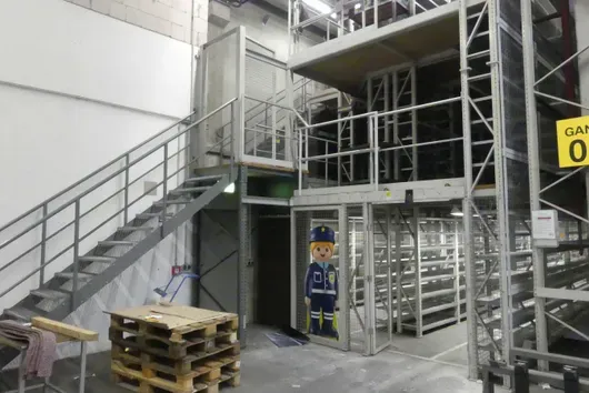 Plateforme de stockage, sans contenu