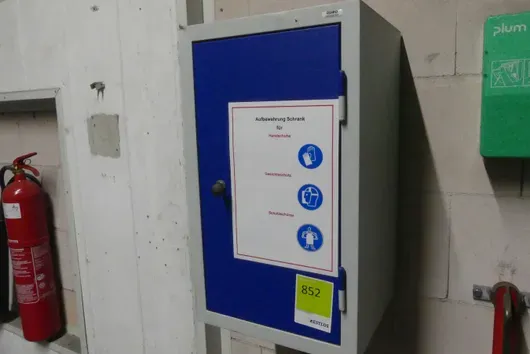 Petite armoire murale