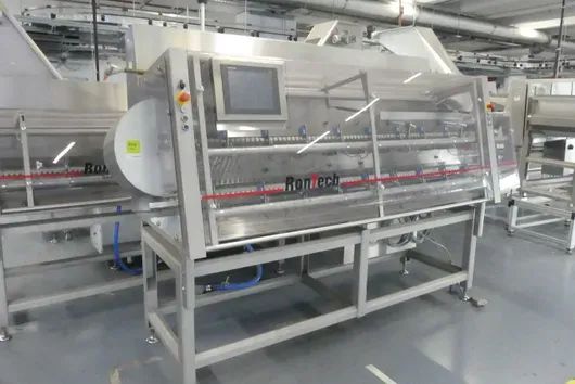 RON TECH Space Feeder SF-21 s dopravním pásem