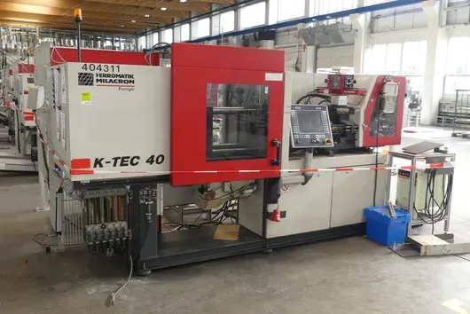 FERROMATIK MILACRON K-TEC 40 injection molding machine