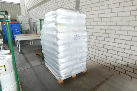 Pallet kunststofgranulaat, met pallet