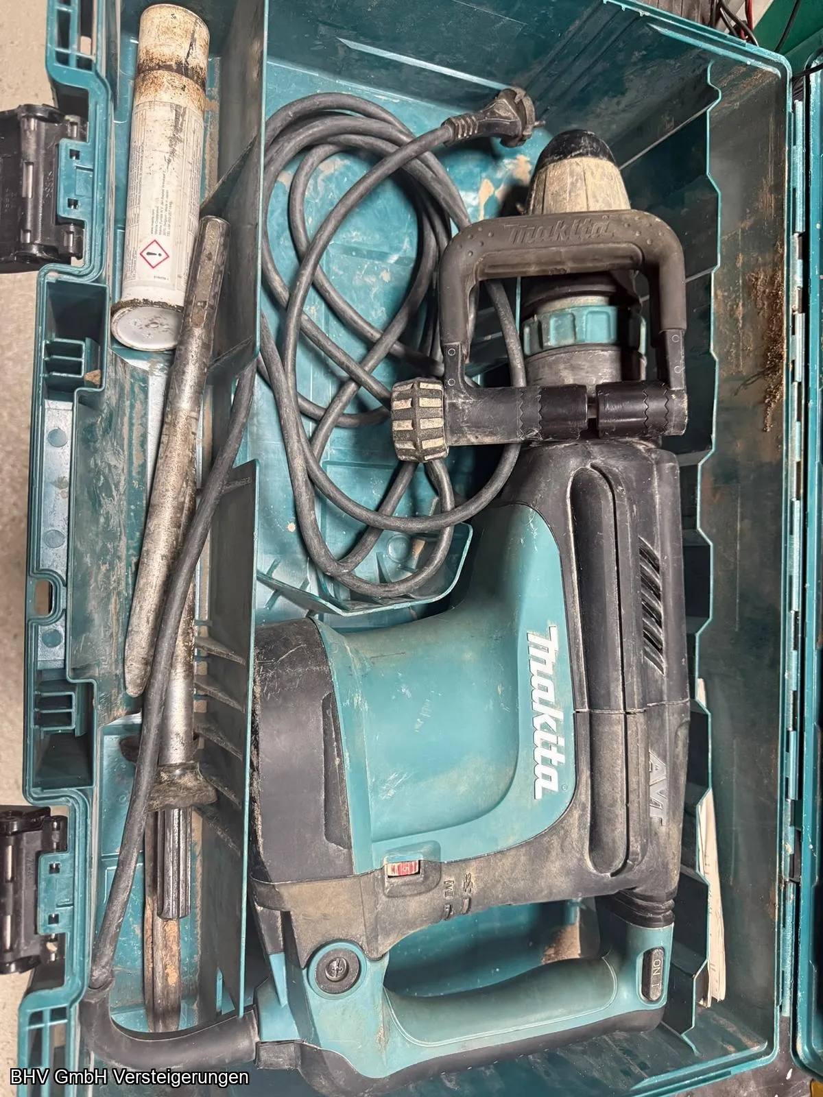 Młot udarowy Makita HM1213C