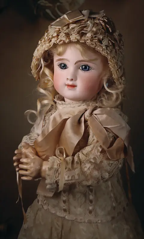 JULES STEINER – Biskvitová porcelánová hlava s klikou