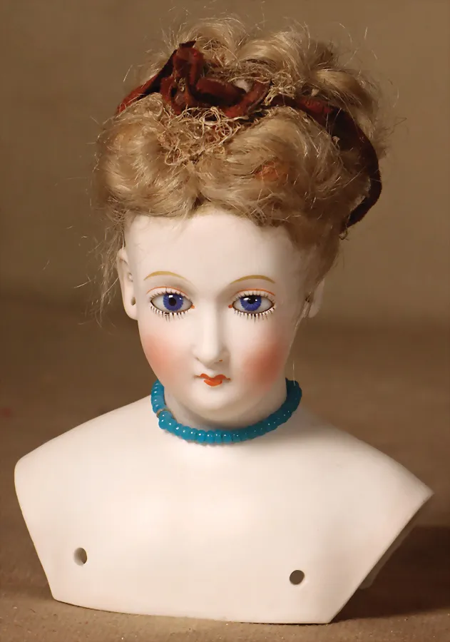 Biskvitová porcelánová kliková hlavička na biskvitovém předním dílu