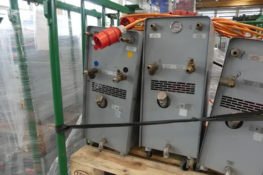 2x TOOL-TEMP industrial temperature control units