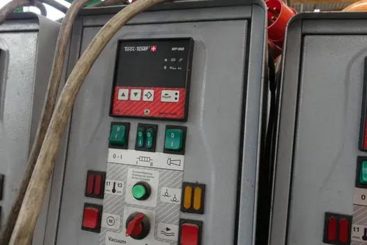 TOOL-TEMP industrial temperature control units MP-888