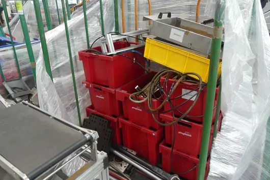 Lot components/industrial supplies, without storage rack