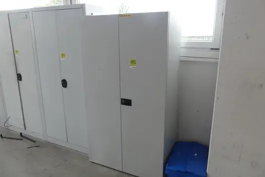 Metalllagerschrank, ohne Inhalt