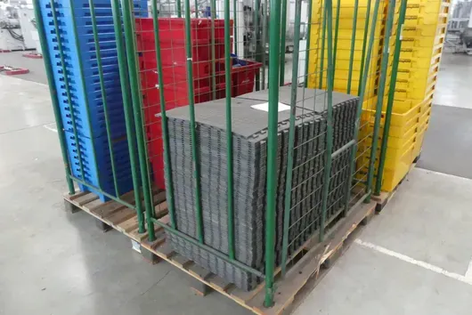 Partij antifatigue matten, met opslagrail