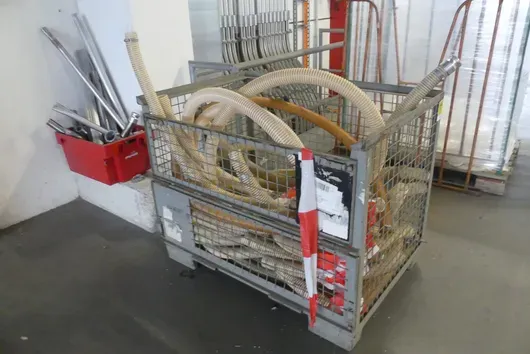 Partij slangen/diversen, met gaasbak