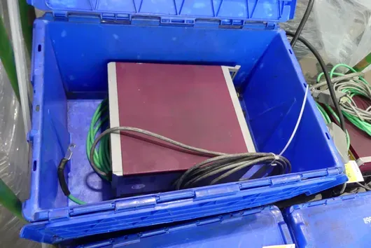 4x box s příslušenstvím/plastová technika, bez stojanu