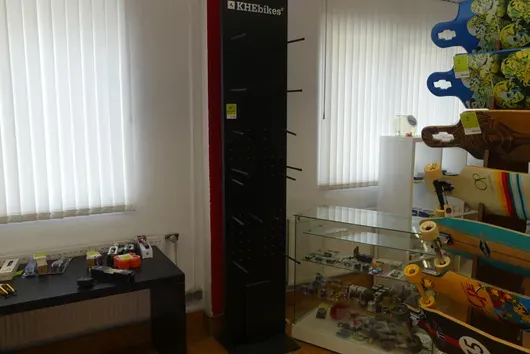 KHE Bikes presentatiestandaard