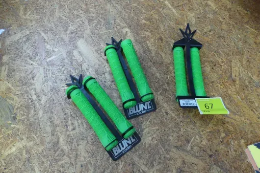 3x Blunt Stunt Scooter Griffe