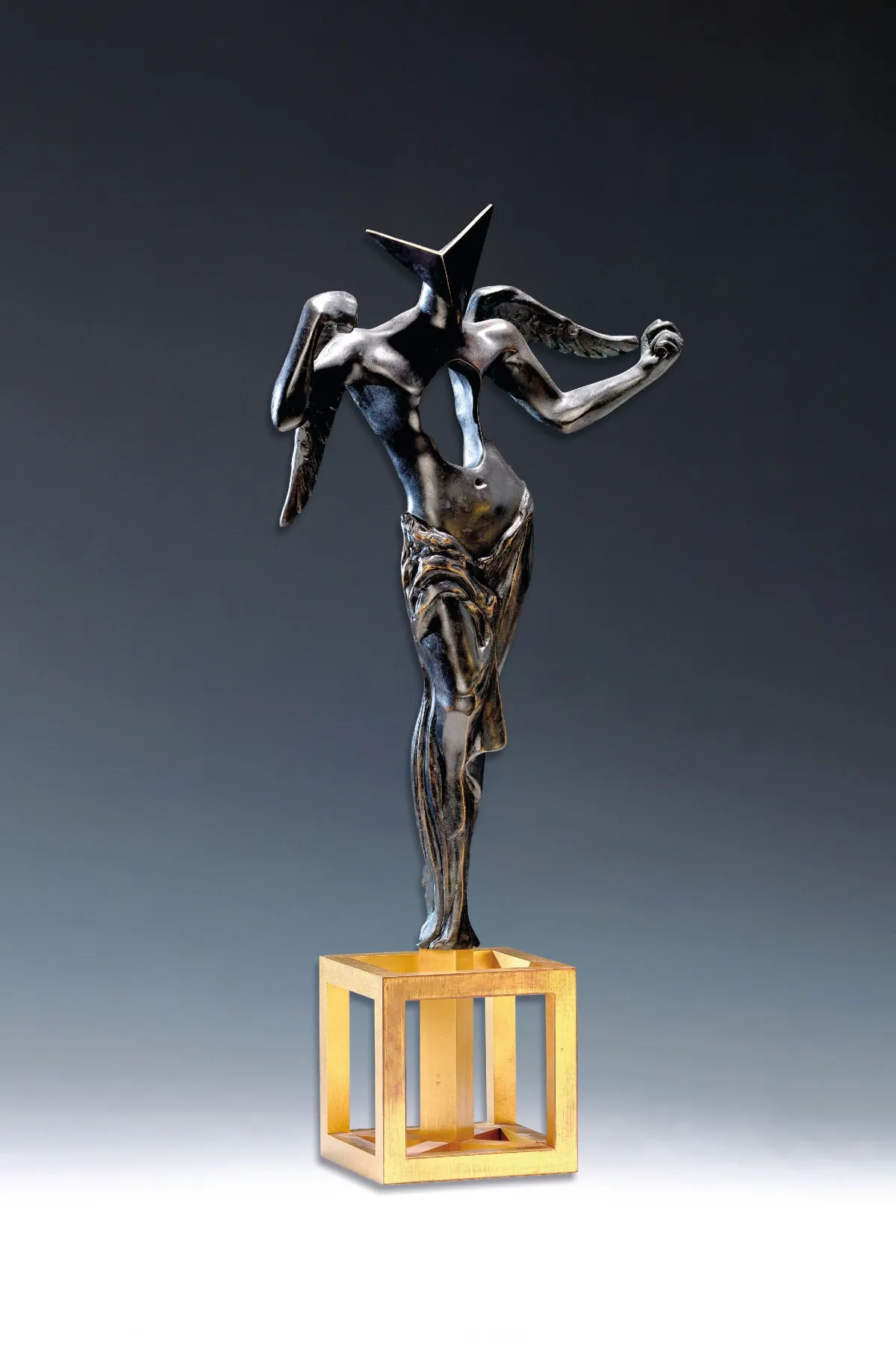 Salvador Dali, 1904-1989, Surrealistický anděl, bronzová socha, sign. a čísl.
