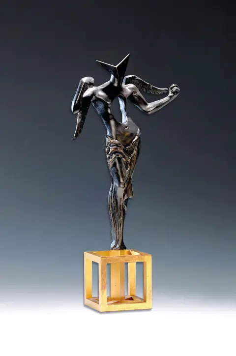 Salvador Dali, 1904-1989, L'ange surréaliste, sculpture en bronze, sign. et num.