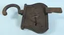 Serrure de porte – fer forgé (légèrement corrodé), L totale = 36 cm, probablement fin 18e s., avec clé