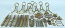 Appliques décoratives et supports de tringles à rideaux, env. 30 pièces