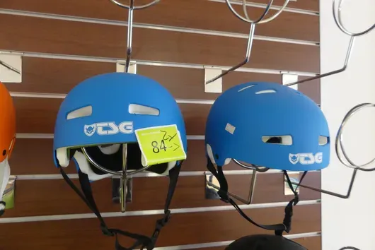 2x TSG Skateboard- / Bikehelm