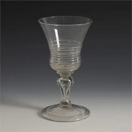Grand verre baroque à pied