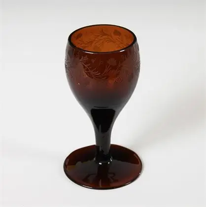 Verre à pied avec pampre