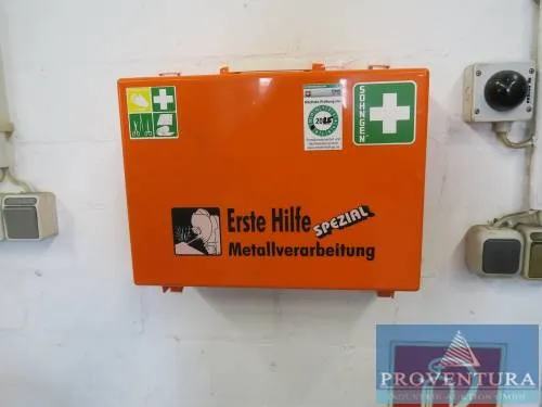 First aid kit wall-mounted