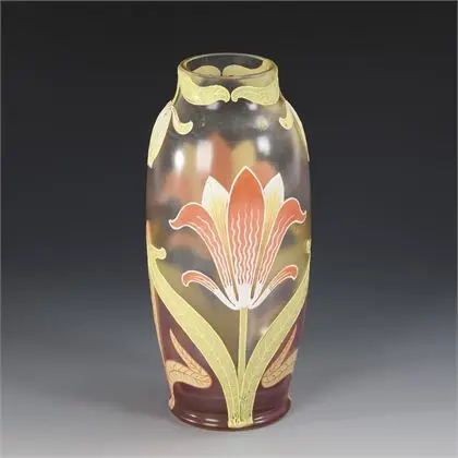 Jugendstil vaas met emaille schildering. Harrach