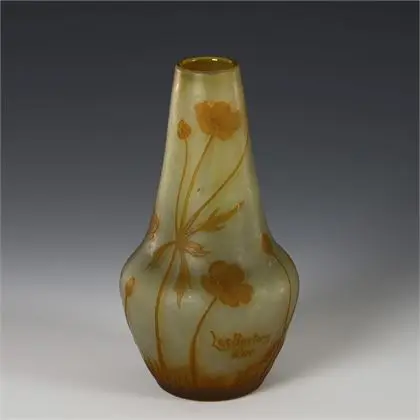 Jugendstil vaas met boterbloemdecor. Cristallerie de Pantin