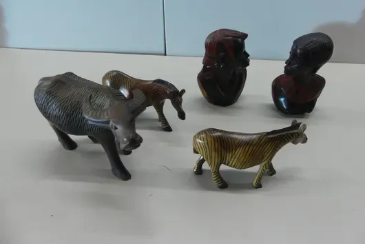 Sada dřevěných figurek