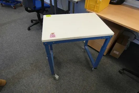 Chariot de table