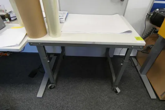 Chariot de table