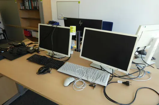 2x Moniteur Fujitsu